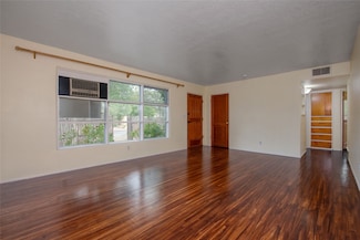 918 Osage Ave, Santa Fe, NM 87505