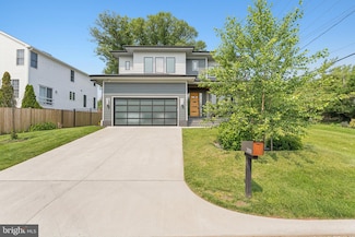2500 Fowler St, Falls Church, VA 22046