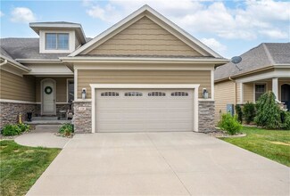 255 S 41st St Unit 116, West Des Moines, IA 50265