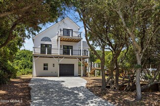 5714 Emerald Dr, Emerald Isle, NC 28594