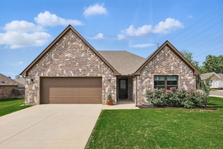 100 Prairie Grass Dr, Whitesboro, TX 76273