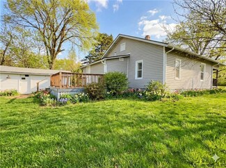 1239 N Main St, Nevada, MO 64772