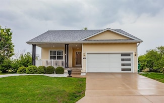 604 SE 18th St, Grimes, IA 50111