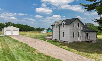 7979 Sinclair Rd, Eau Claire, MI 49111