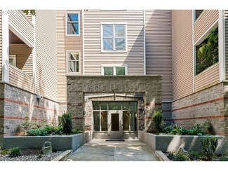 205 S Montgomery St Unit 405, Portland, OR 97201