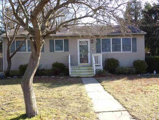 321 Willow Dr, Cape May, NJ 08204