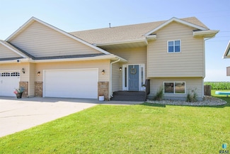 3603 W 93rd St, Sioux Falls, SD 57108