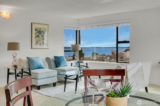 912 3rd Ave W Unit 501, Seattle, WA 98119