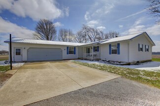 1679 E County Road 700 N, Tuscola, IL 61953