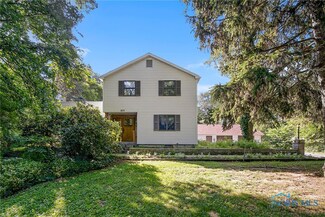877 Pearl St, Bowling Green, OH 43402