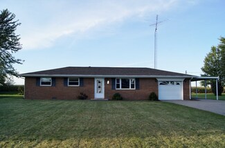 414 W Harrison St, Mentone, IN 46539