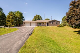 3076 Boyer Rd, Coloma, MI 49038