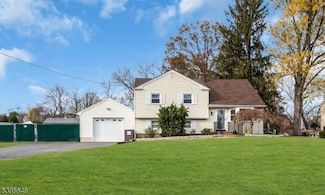 6 Gail Rd, Hillsborough, NJ 08844