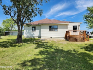 208 NW 10th Rd, Lamar, MO 64759