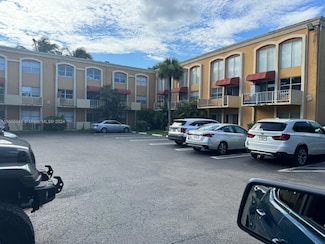 18101 NW 68th Ave Unit D207, Hialeah, FL 33015