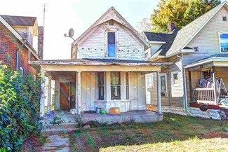 109 S 8th St, Goshen, IN 46528