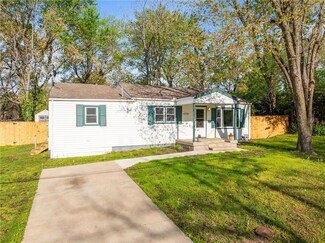 13710 Winchester Ave, Grandview, MO 64030