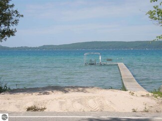 645 E South Shore Dr, Frankfort, MI 49635