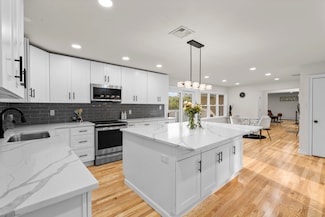 4 Wanzer Hill Rd, Sherman, CT 06784