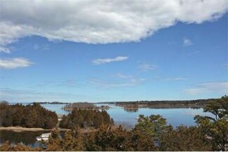 17 Lufkin Point Rd, Essex, MA 01929