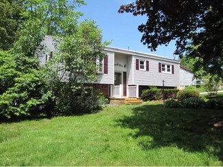 6 Wheeler Ave, Salem, NH 03079