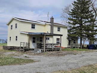 N8302 State Road 26, van Dyne, WI 54979