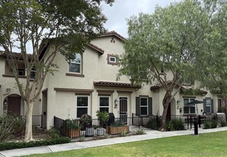 426 Avenida de la Luna, Vista, CA 92083