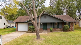 19 Oak Forest Dr, Maumelle, AR 72113