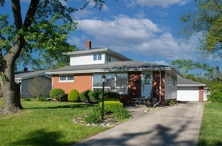 8133 Howard Ave, Munster, IN 46321