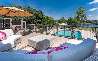 840 Mona Ln, Norton Shores, MI 49441