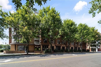 810 W 4th St Unit 304, Winston-Salem, NC 27101