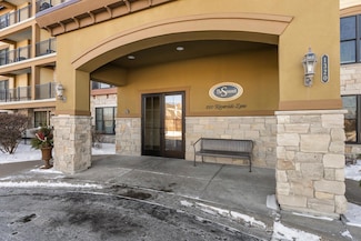 1320 Riverside Ln Unit 112, Saint Paul, MN 55118