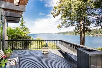 14 El Dorado Beach Club Dr, Mercer Island, WA 98040
