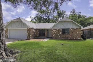 7726 Ashmole Ln, Houston, TX 77088
