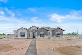 340 Roper Ln, Clint, TX 79836