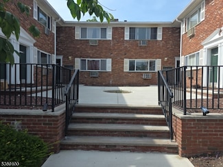104 N Beverwyck Rd Unit 7, Lake Hiawatha, NJ 07034