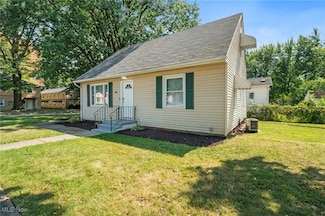 690 Eva Ave, Akron, OH 44306