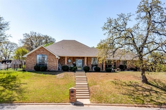 1906 Country Brook Dr, Weatherford, TX 76087
