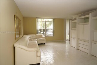 3660 Inverrary Dr Unit 2J, Lauderhill, FL 33319