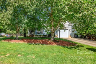 9048 Little Hampton Place, Charlotte, NC 28215