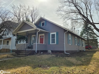 419 W Pleasant Valley St, Sigourney, IA 52591