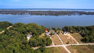 9 Hazzard Ct, Elloree, SC 29047