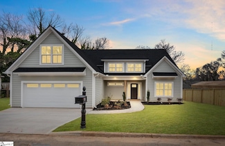 41 E 5th St, Greenville, SC 29611