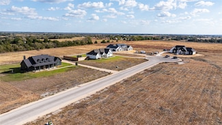 120 Country View Ln, Schulenburg, TX 78956