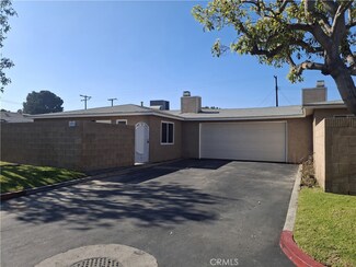 922 Willardson Way Unit 14, Santa Ana, CA 92703