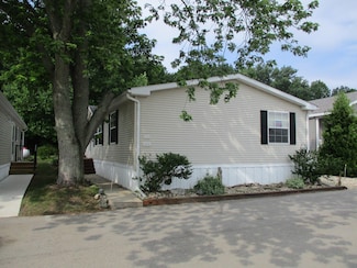 6236 Arrowhead Dr Unit 31, Fennville, MI 49408