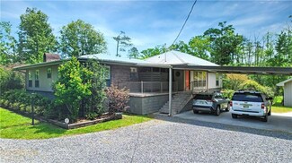 21550 Rosemound Ln, Springfield, LA 70462
