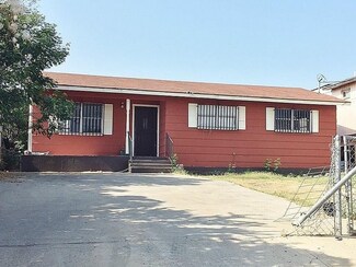 2815 Pecan St, Laredo, TX 78046