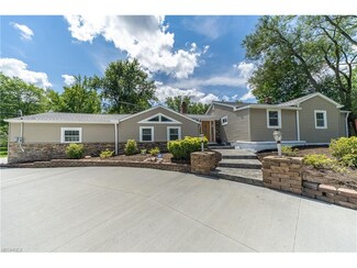 6708 Seneca Rd, Cleveland, OH 44143