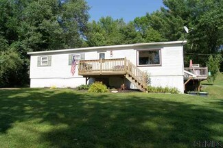 110 Jack Halloran Rd, Stillwater, NY 12170